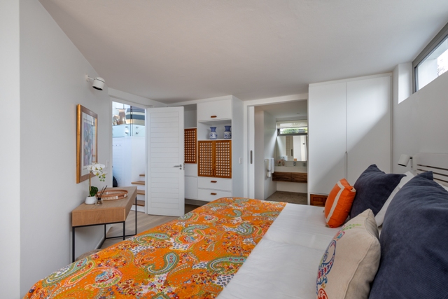 Longhope in Plett thumbnail 3