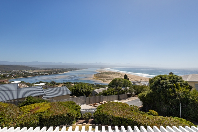 Longhope in Plett thumbnail 5