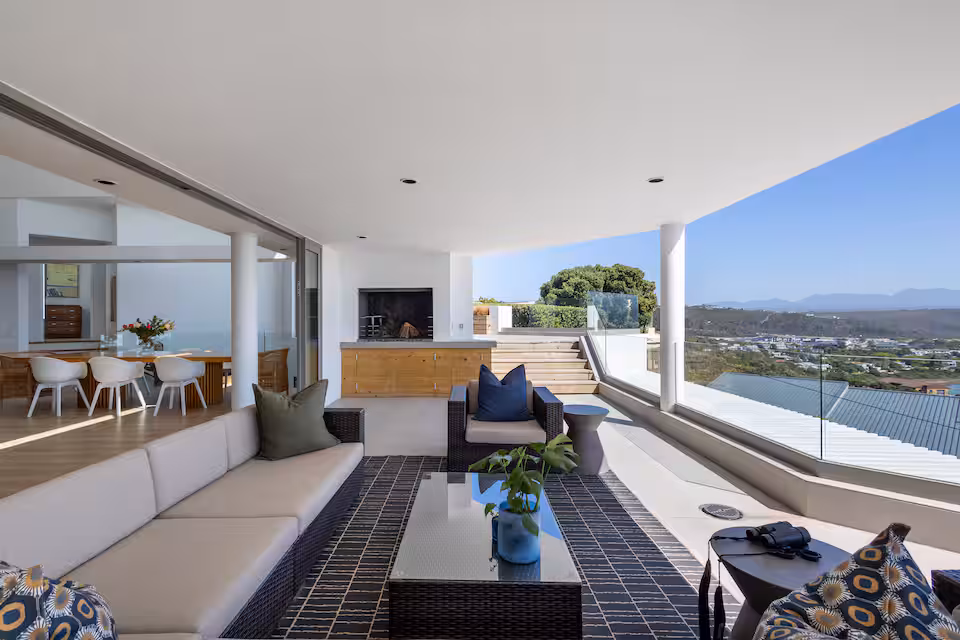 Longhope in Plett thumbnail 9