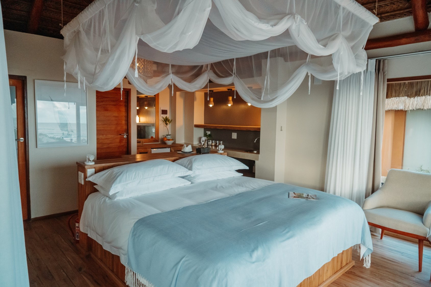 Eclectic Beach Retreat thumbnail 4