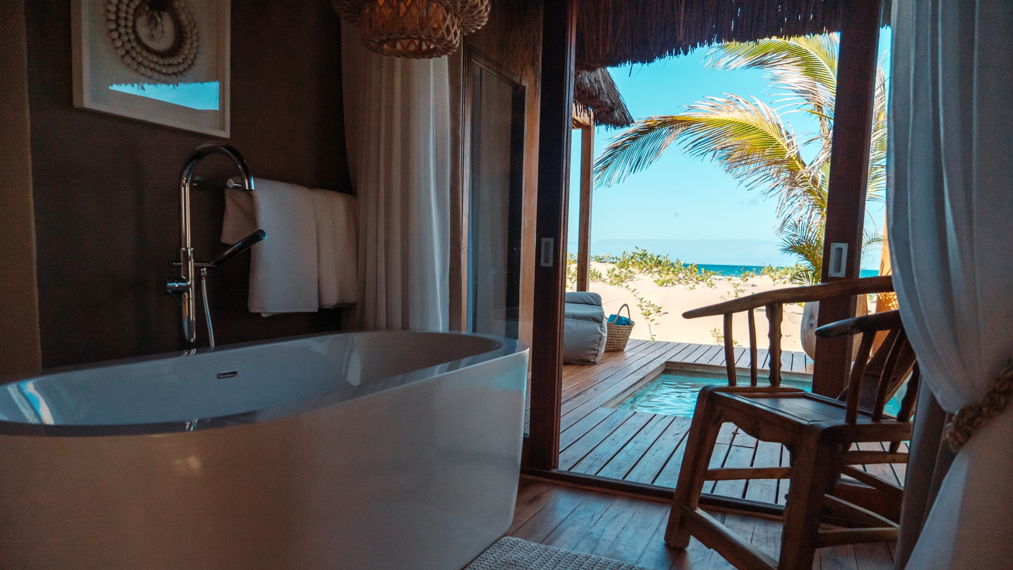 Eclectic Beach Retreat thumbnail 2