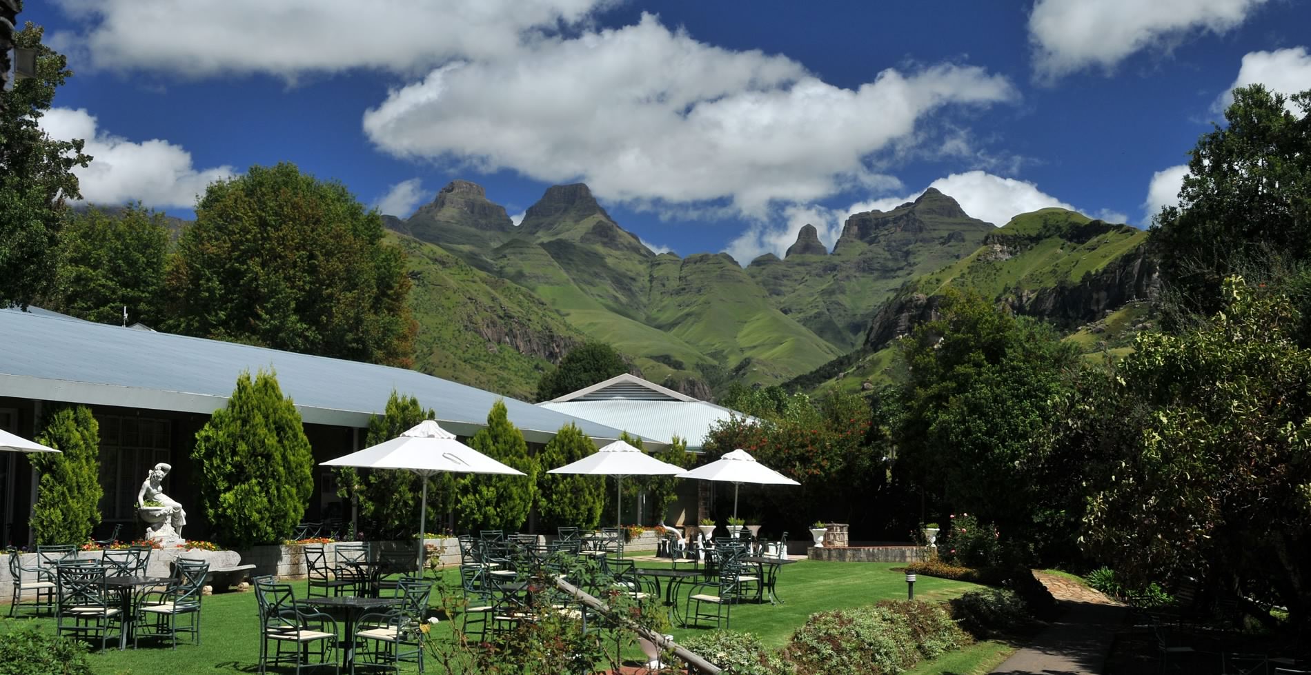 Cathedral Peak Hotel