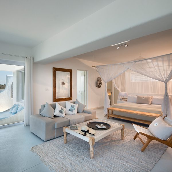 Santorini Main Villa thumbnail 4