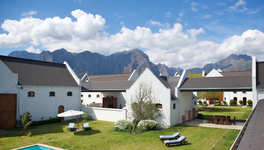 Zorgvliet Wines Country Lodge thumbnail 2