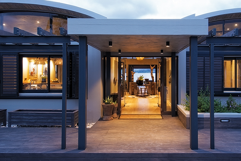 Perivoli Lagoon House