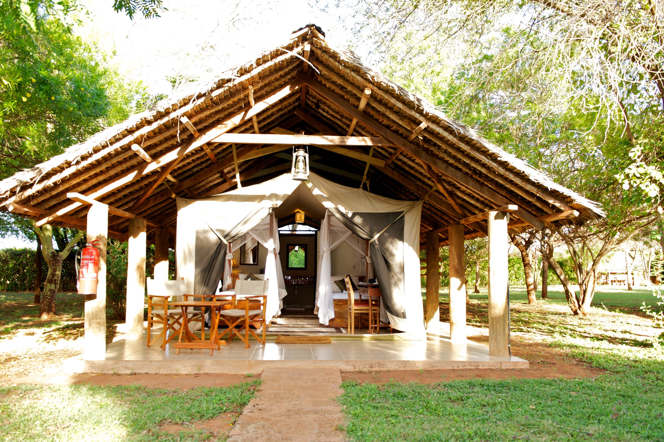Voyager Ziwani Camp thumbnail 5