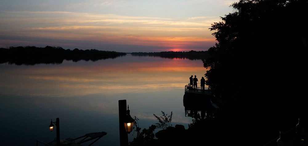 Victoria Falls Waterfront thumbnail 10