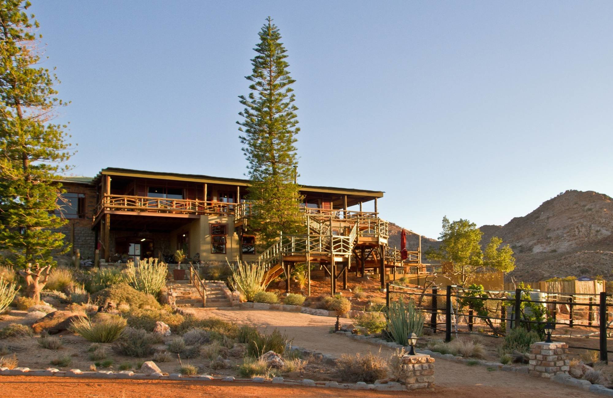 Desert Horse Inn thumbnail 7