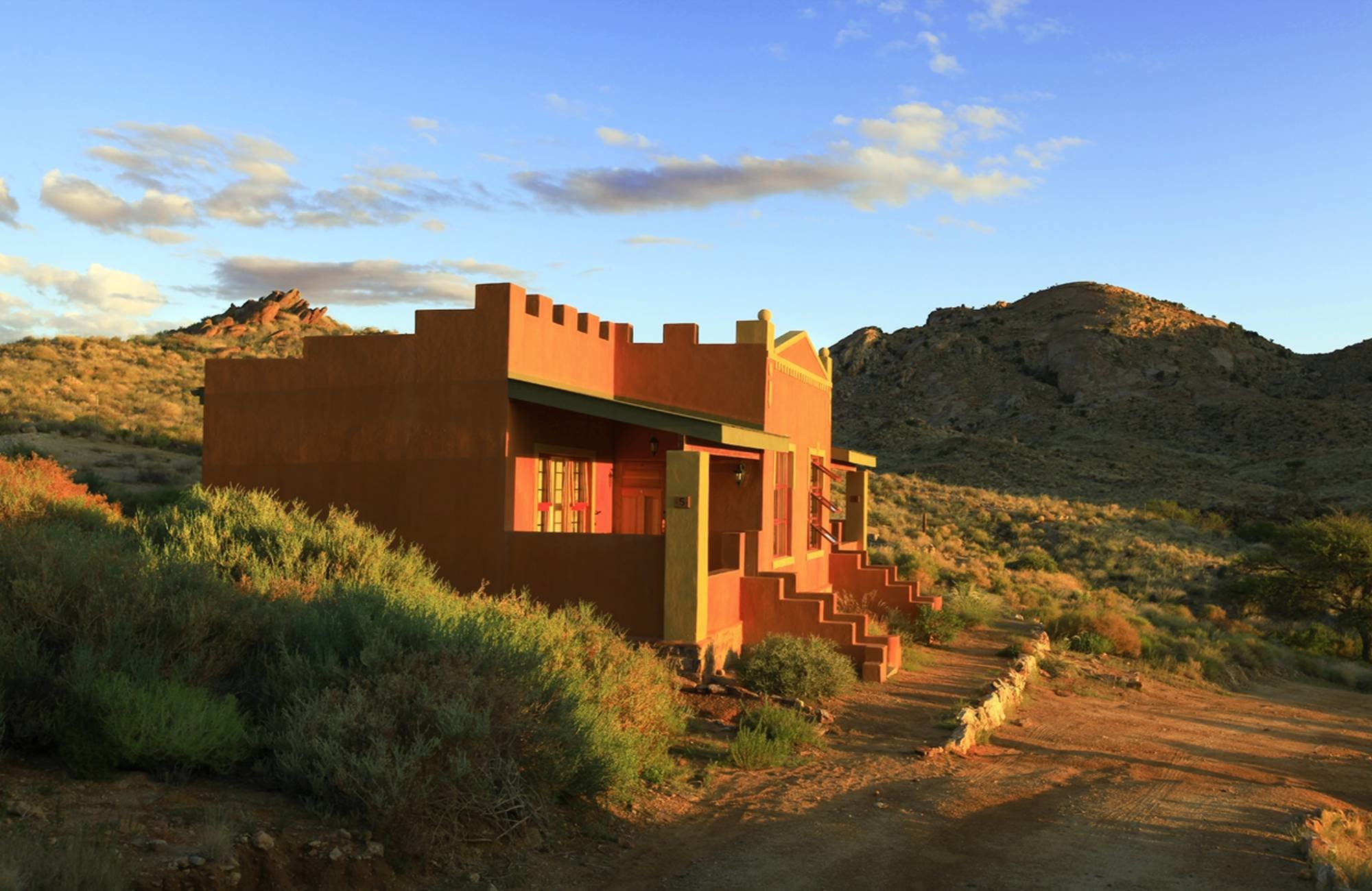 Desert Horse Inn thumbnail 8