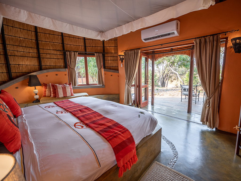 Hoyo Hoyo Safari Lodge thumbnail 2