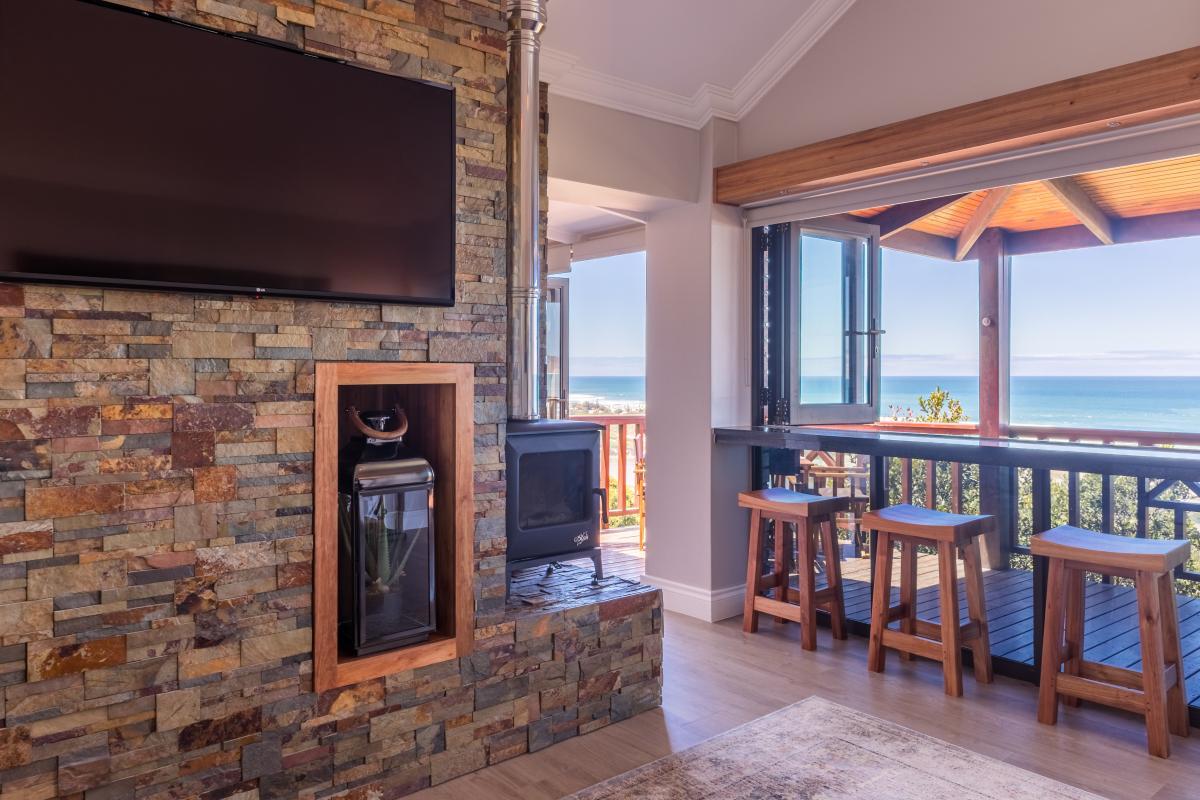 Boardwalk Lodge thumbnail 3