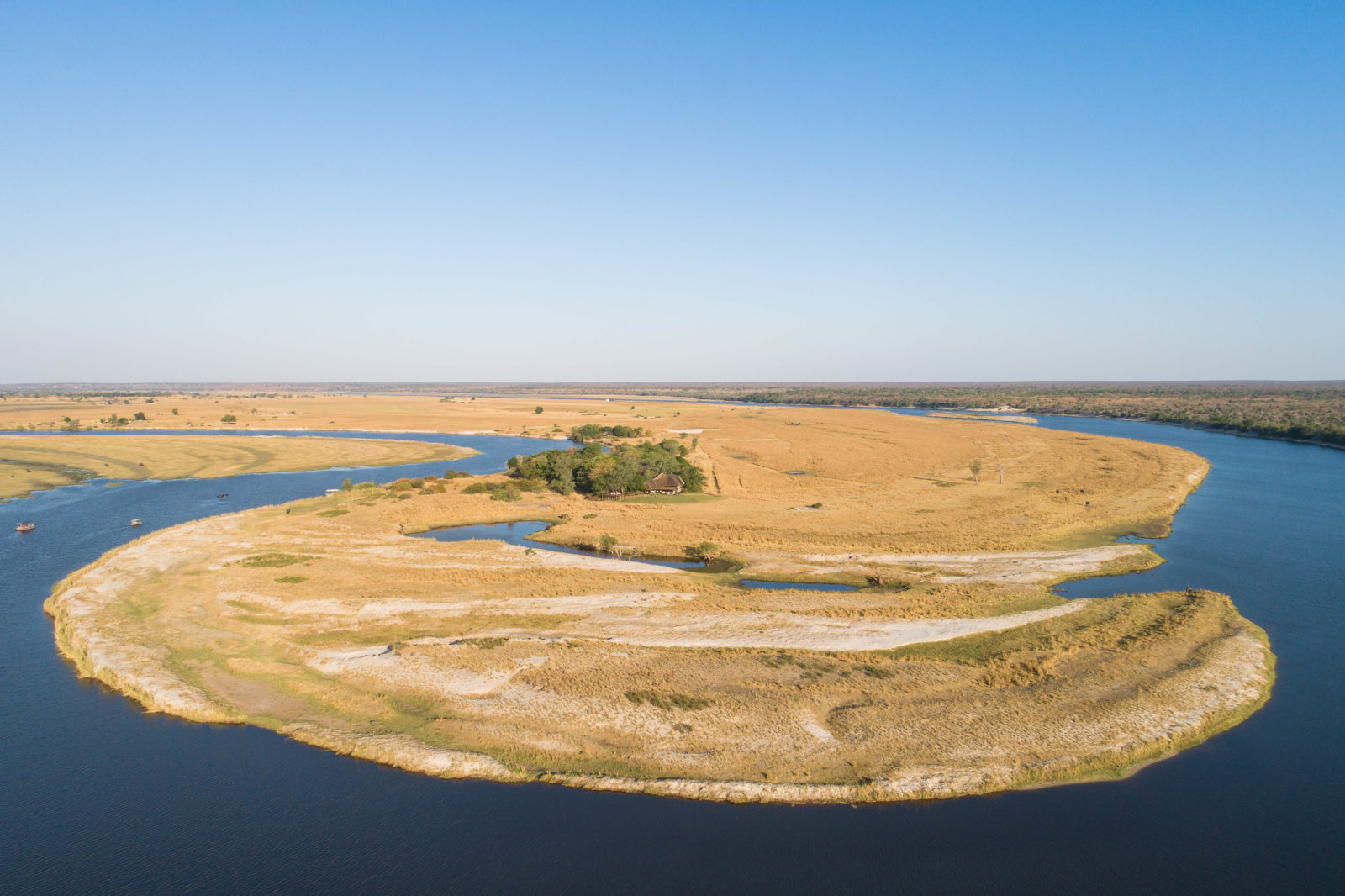 Chobe Savanna Lodge thumbnail 2