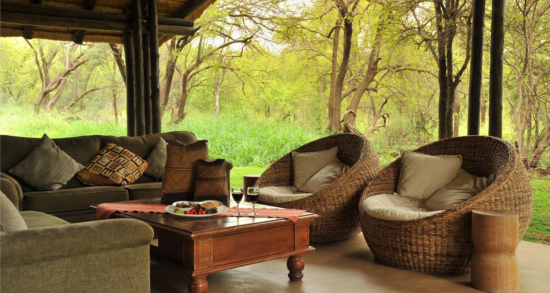 Black Rhino Game Lodge thumbnail 1
