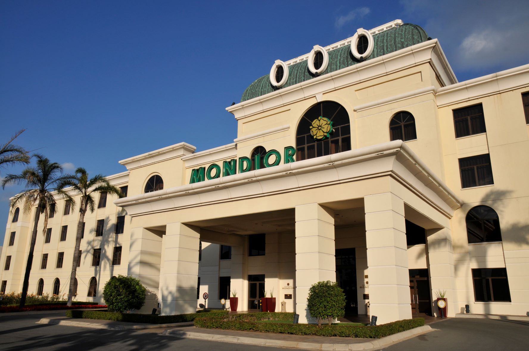 Peermont Mondior Hotel at Emperors Palace thumbnail 6