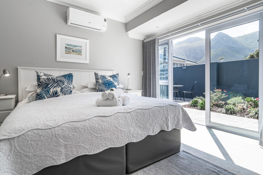 Whale Coast Ocean Villa thumbnail 6