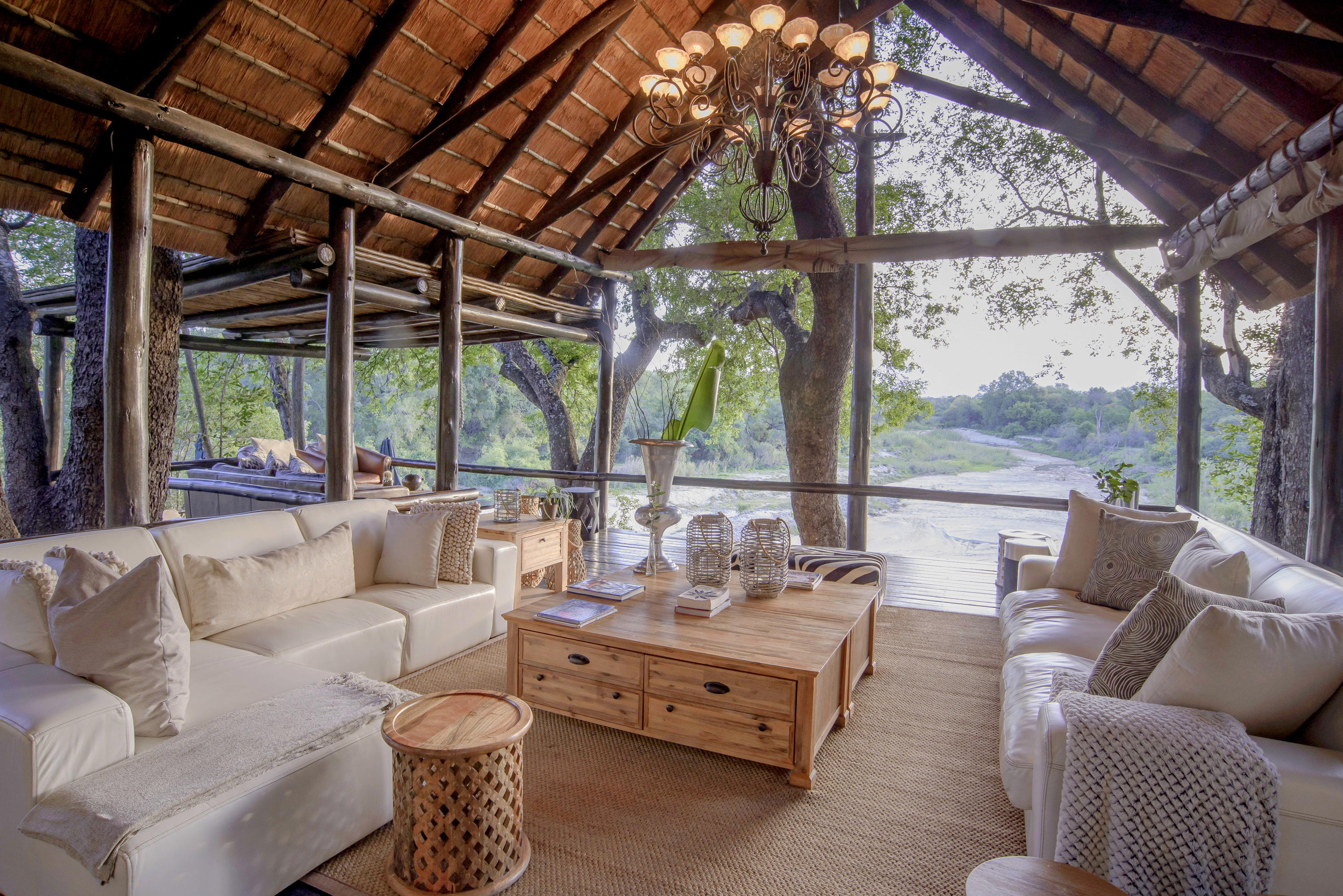 Kuname Lodge & Manor House