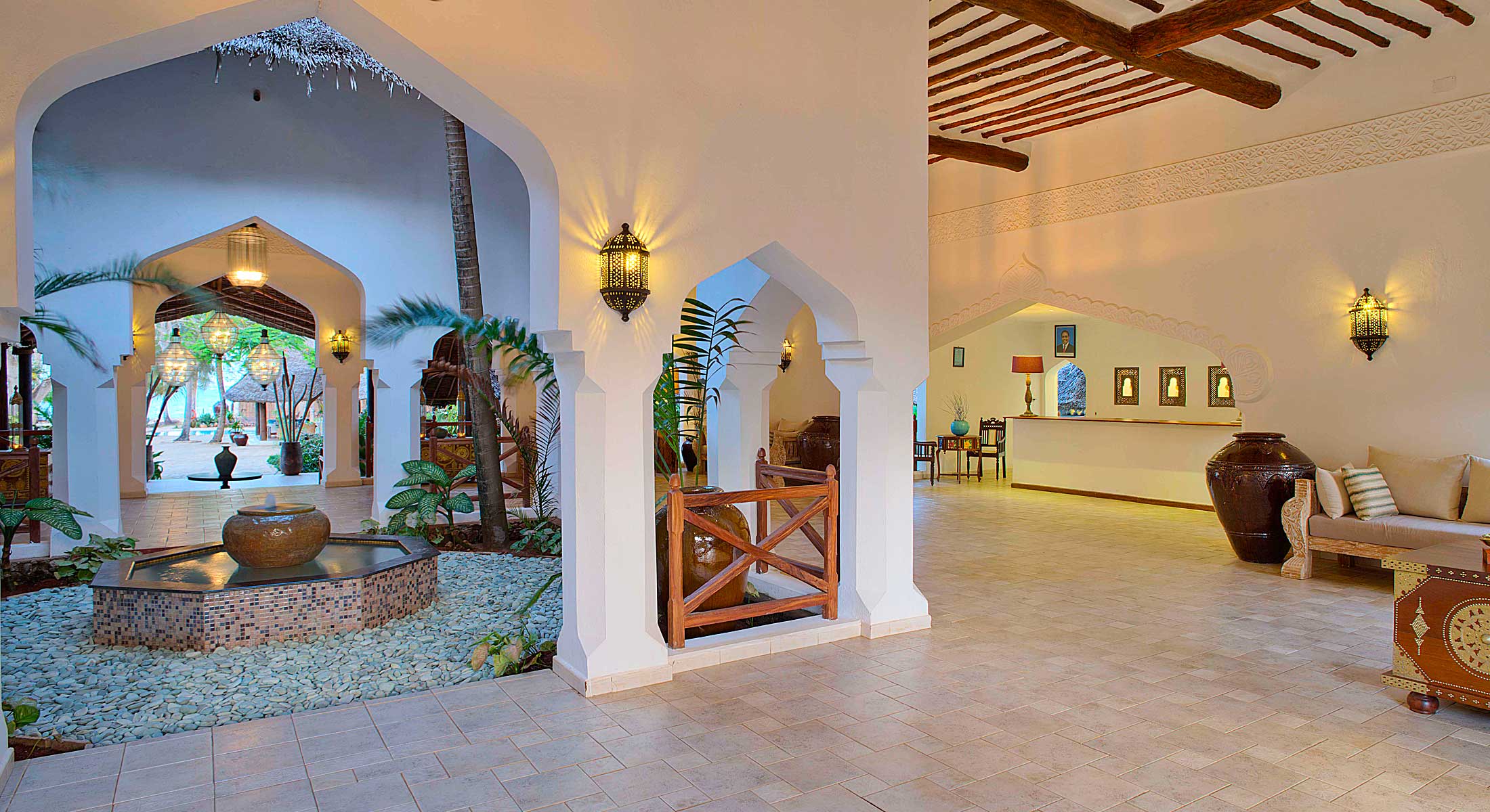 Bluebay Beach Resort & Spa thumbnail 2