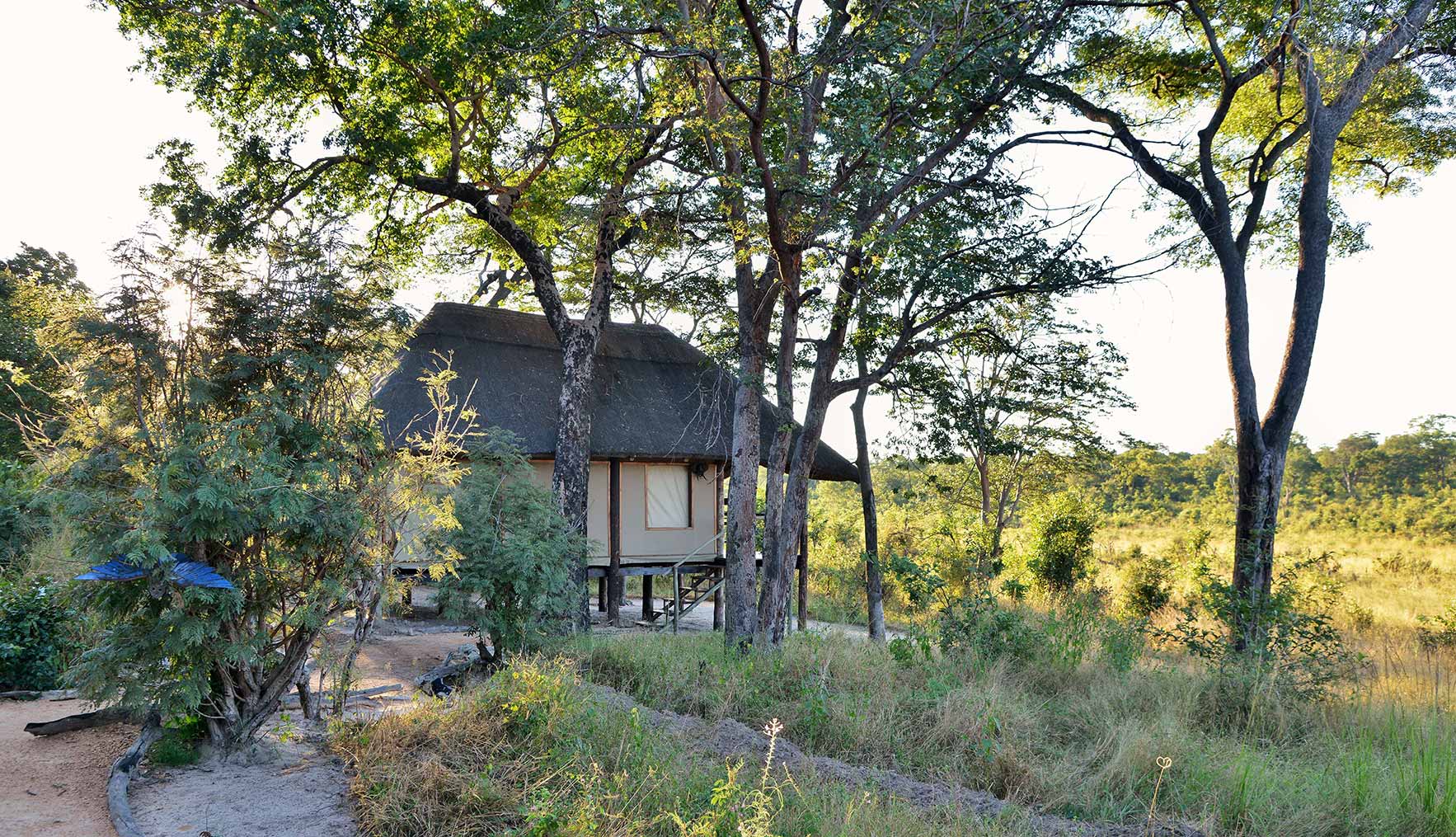 Khulu Bush Camp thumbnail 4