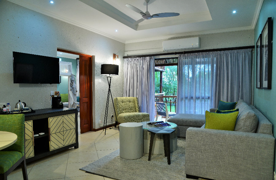 Cresta Mowana Safari Resort & Spa thumbnail 8