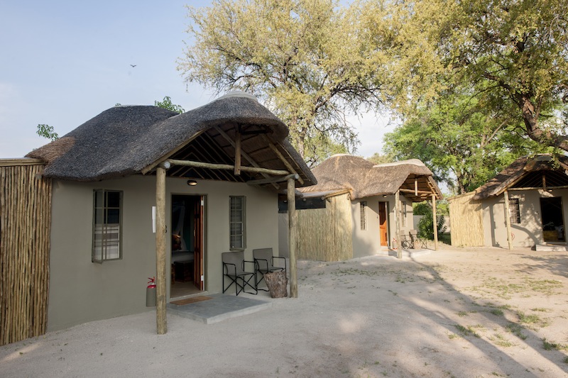 Khwai Guest House thumbnail 1