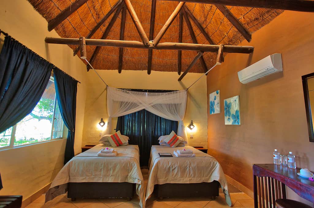 Island Safari Lodge thumbnail 7