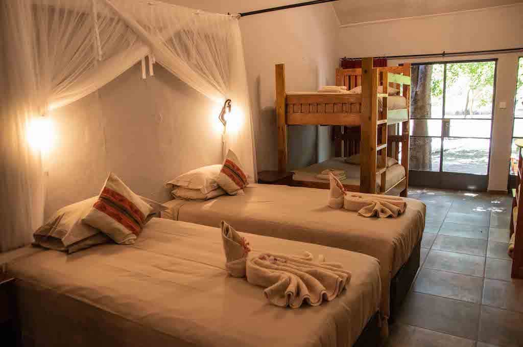 Island Safari Lodge thumbnail 3