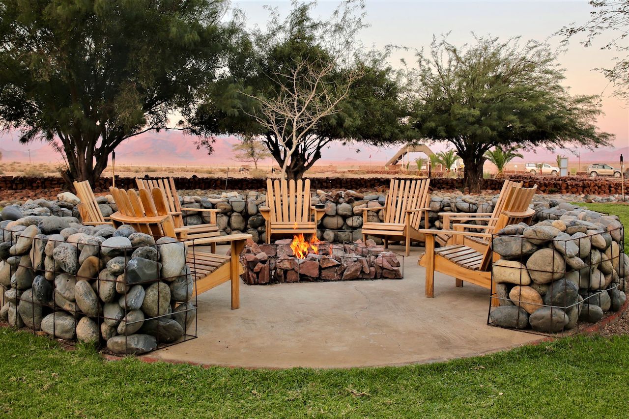 The Elegant Desert Lodge thumbnail 6