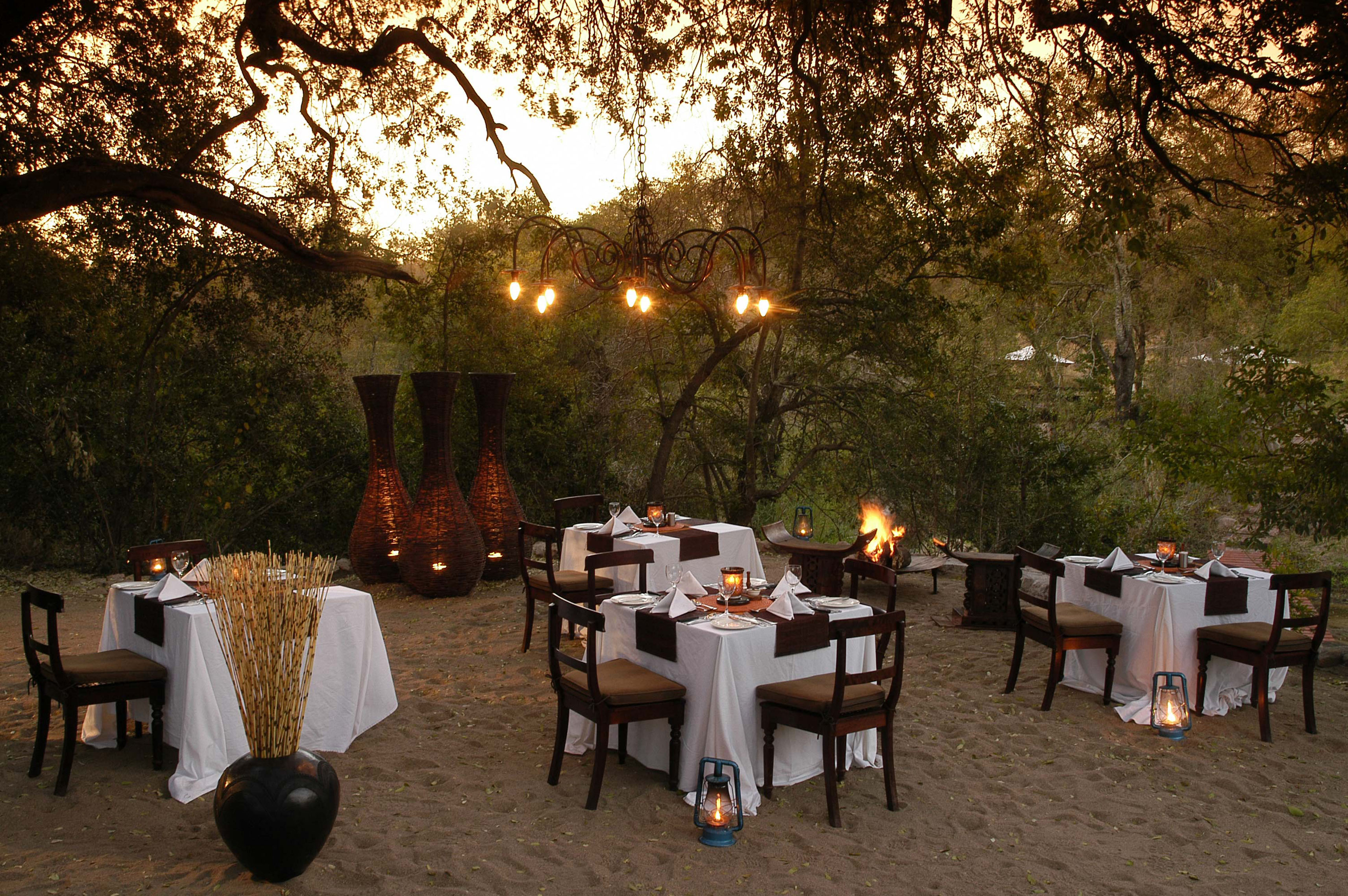 <p>At Little Bush Camp at Sabi Sabi, guests can enjoy the unforgettable experience of dining under the stars.</p>