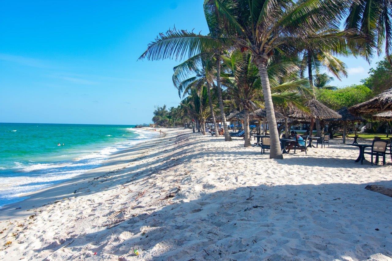 Indian Ocean Beach Resort thumbnail 5