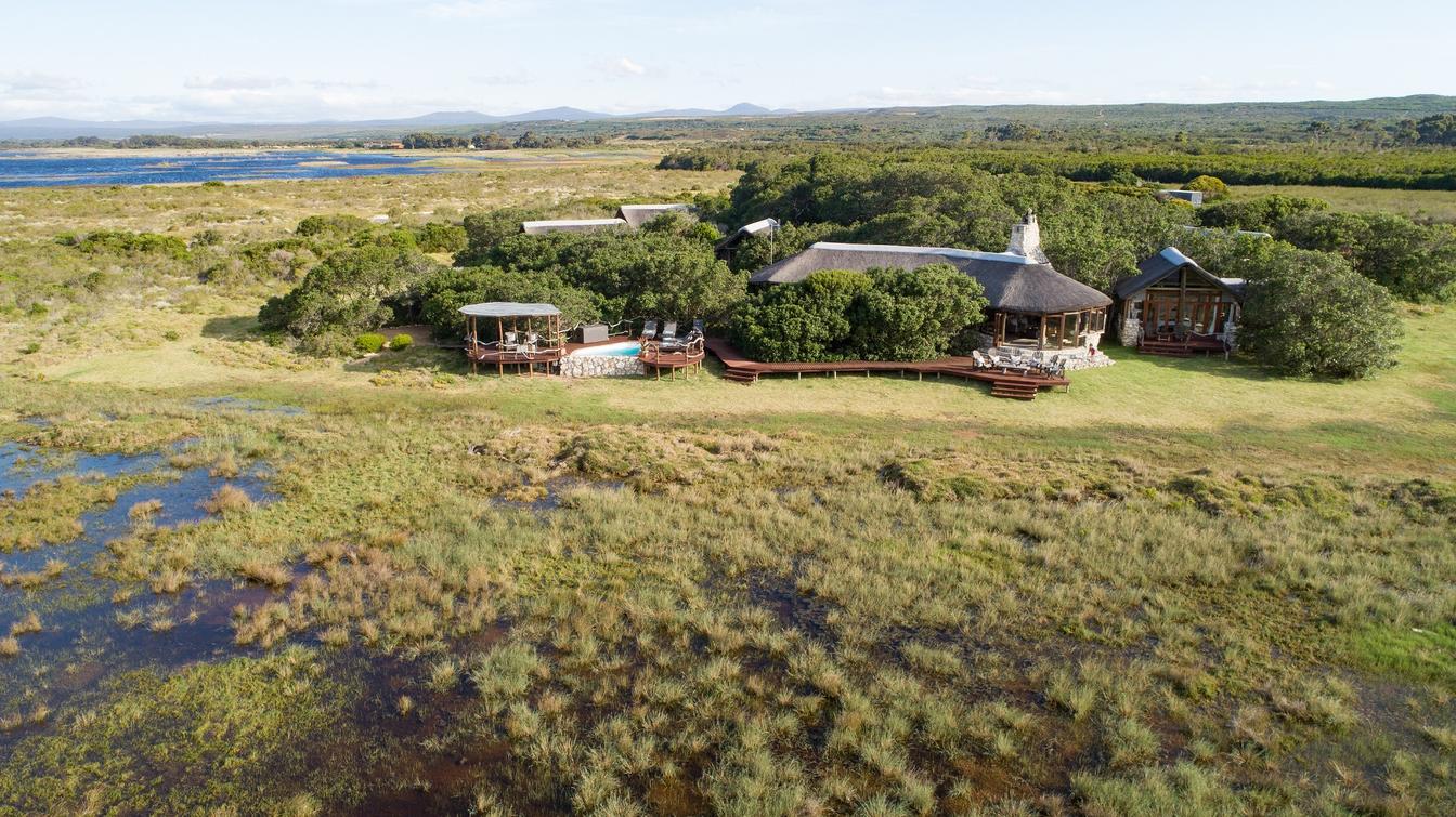 Mosaic Lagoon Lodge