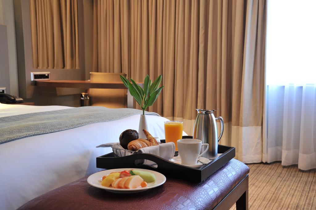 Holiday Inn Johannesburg-Rosebank thumbnail 2