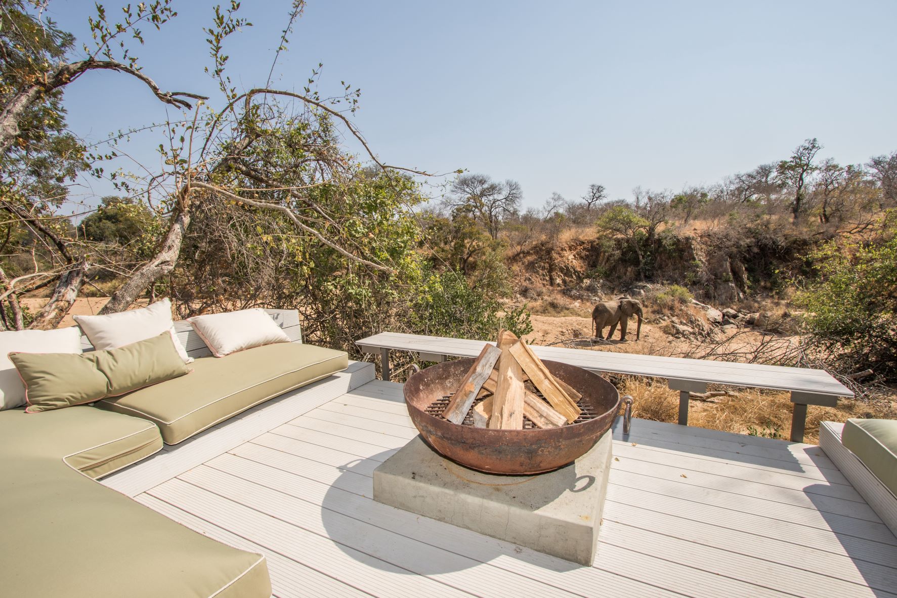 Saseka Leadwood Villa