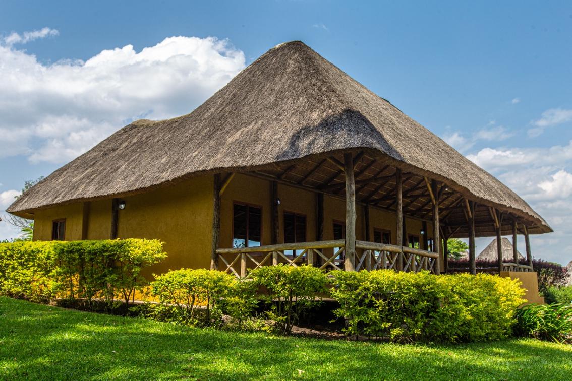 Crater Safari Lodge thumbnail 2