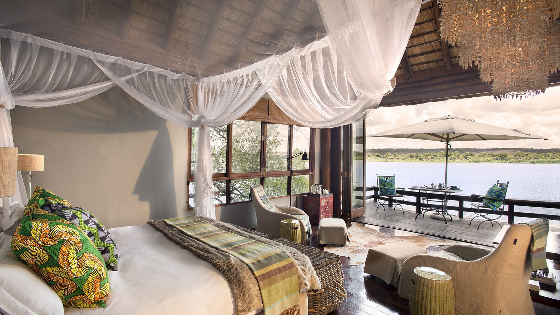Royal Chundu River Lodge thumbnail 5